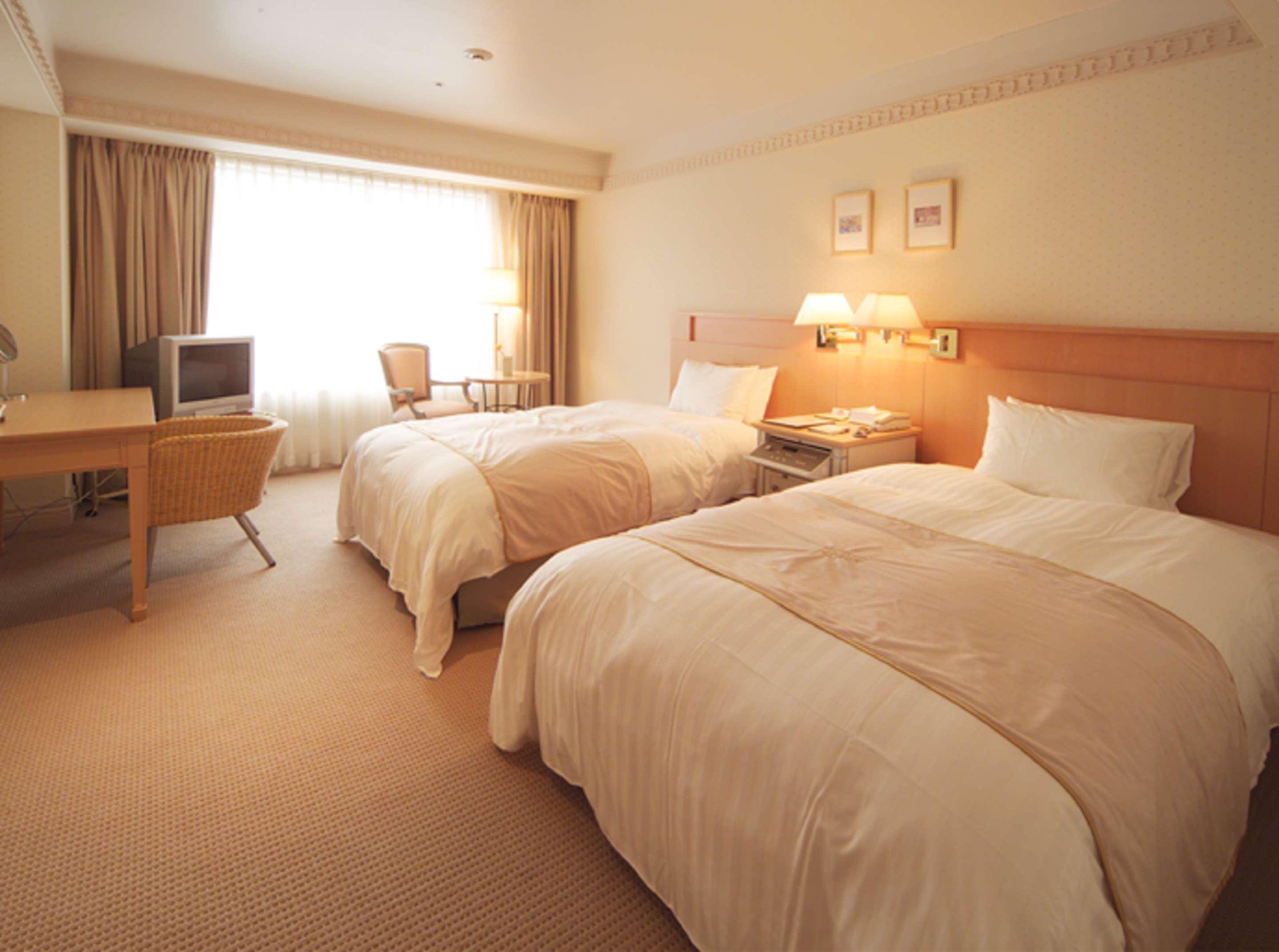 The Global View Nagasaki Exterior foto A typical room at a business hotel
